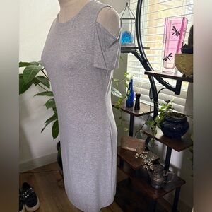1.STATE Light Gray T-Shirt style Dress with cold shoulder, short sleeve. SM